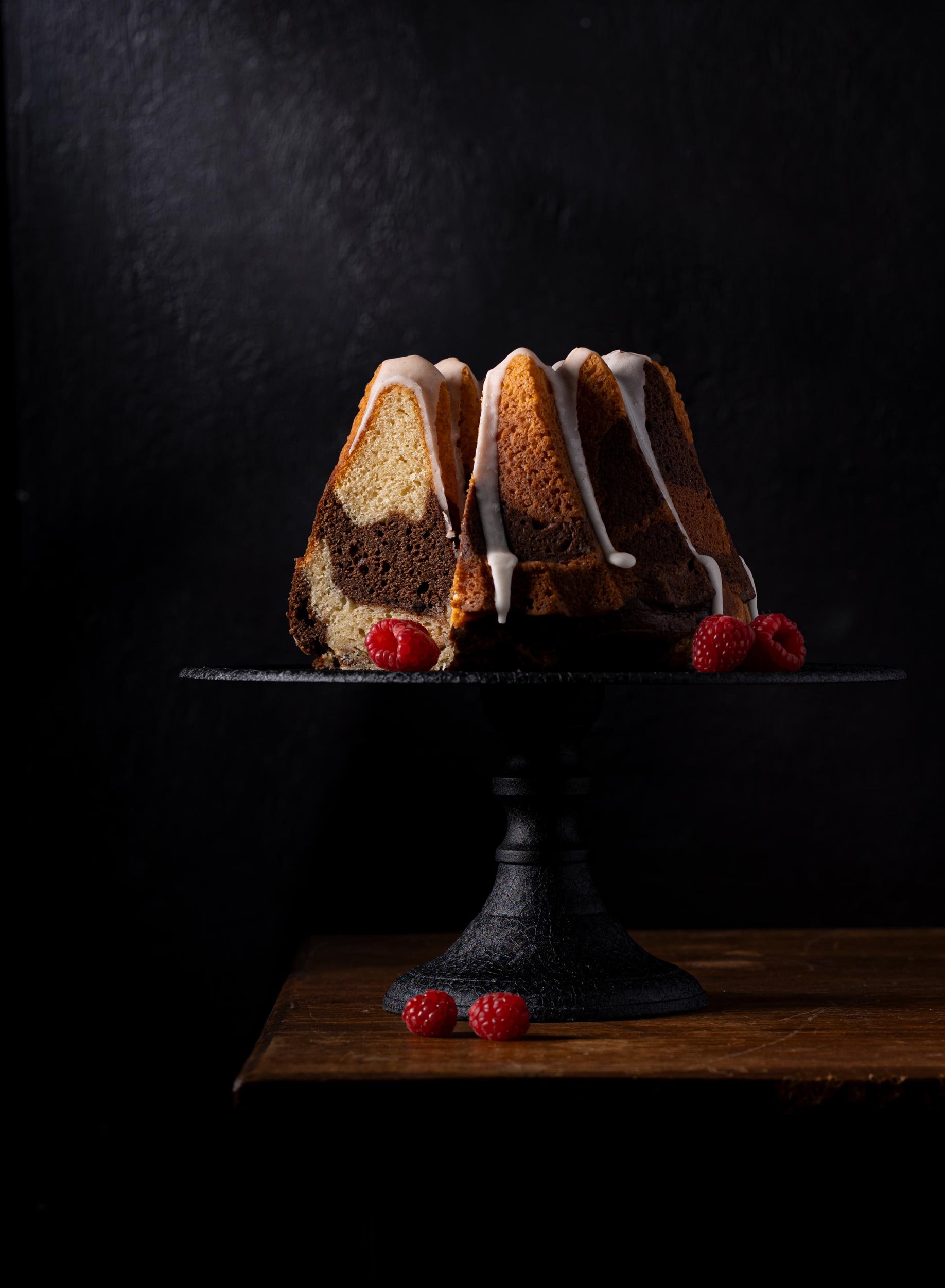 Bundt cake and raspberries