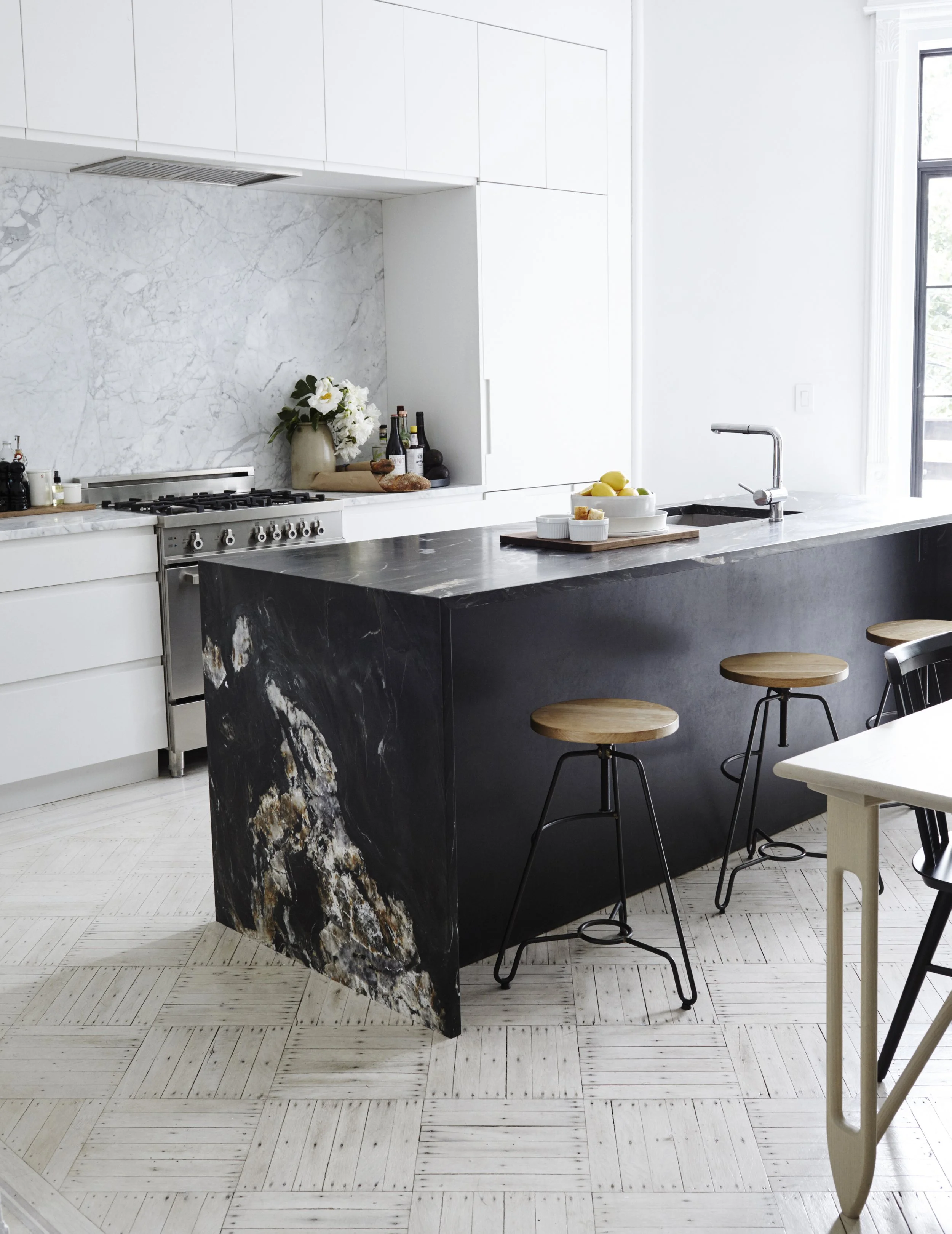 Pippadrummond_Dwell_Mandalena_13_Kitchen_196.jpg