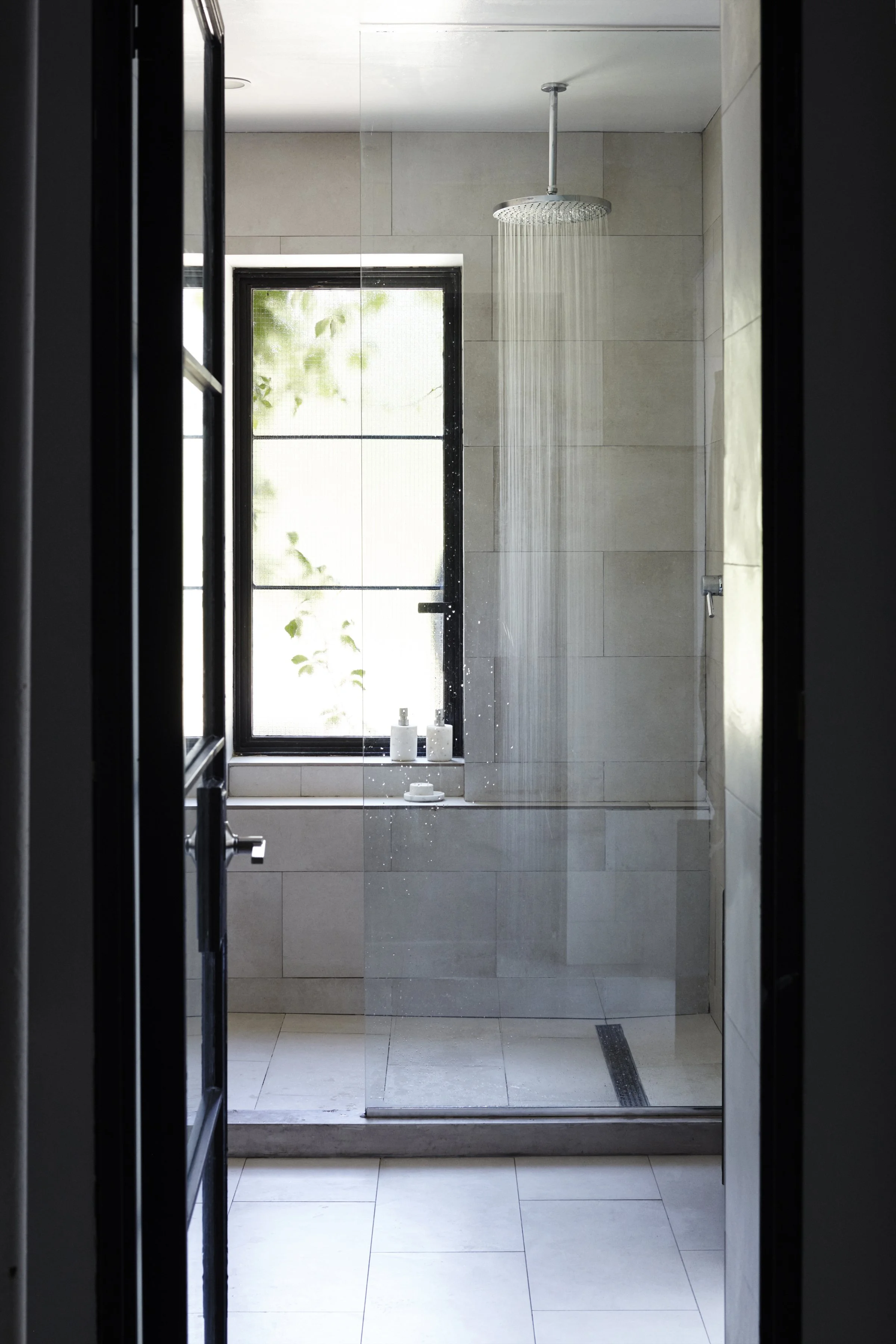 Pippadrummond_Dwell_Mandalena_27_Bathroom_024.jpg