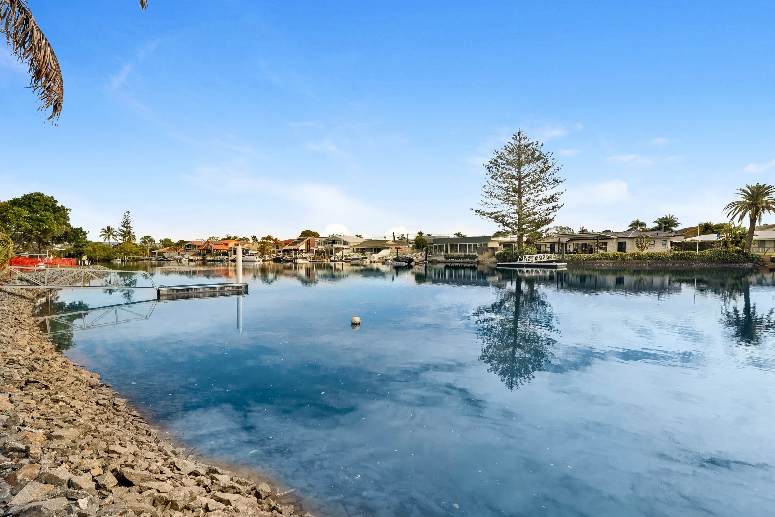 24-11-19 Taylor Street Biggera Waters17.jpeg