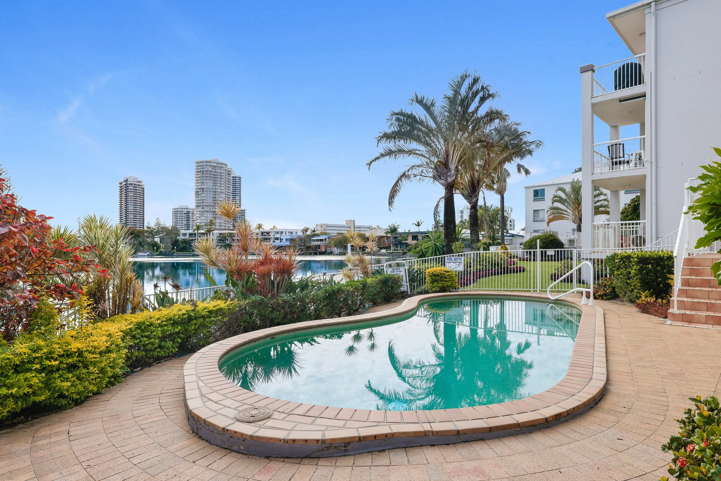 24-11-19 Taylor Street Biggera Waters16.jpeg