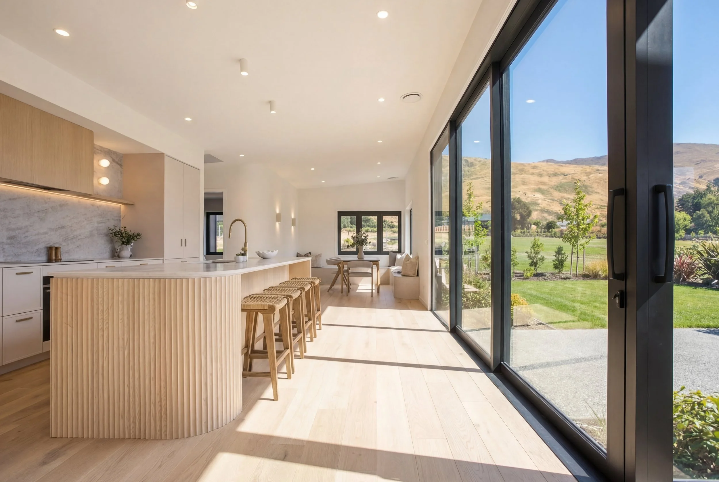 6StoneleighDriveWanaka-StudioProcessed-9.jpg