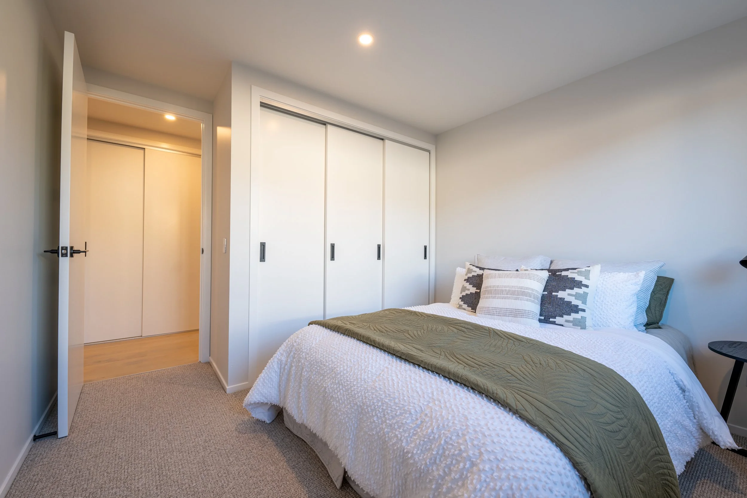 100b Lewis Street-24.jpg