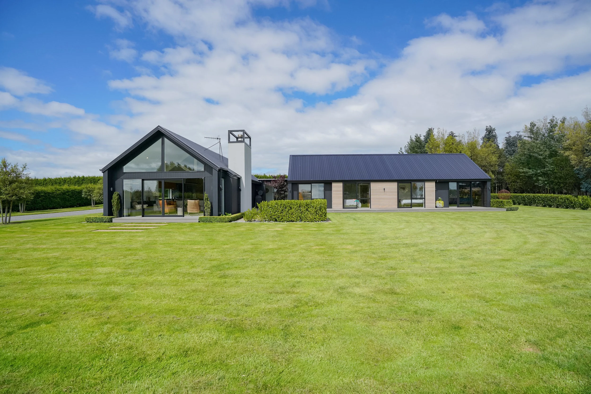 10 Kennedy Way_exteriors (11).jpg