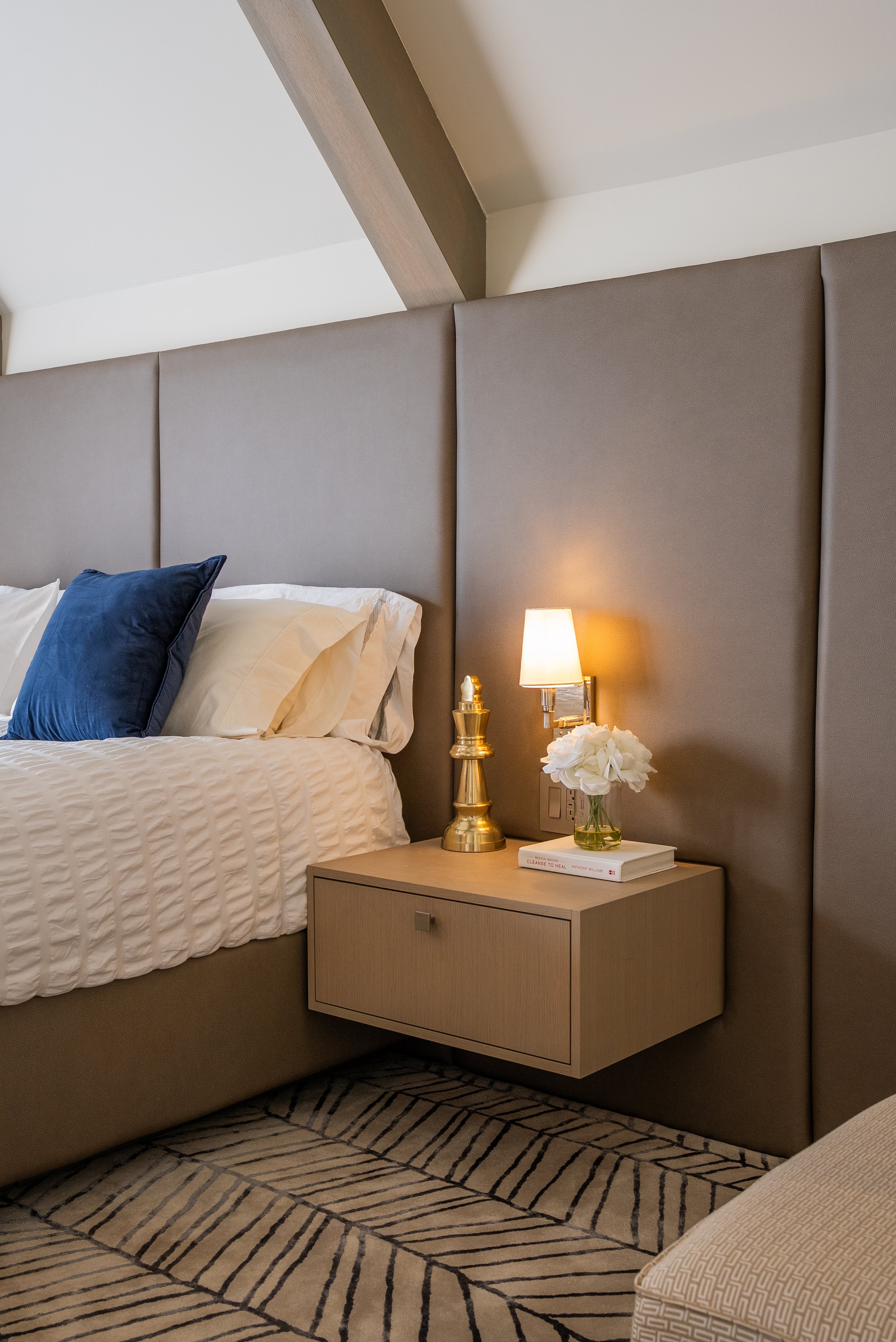 west-vancouver-caulfield-couture-master-bedroom-custom-headboard.jpg