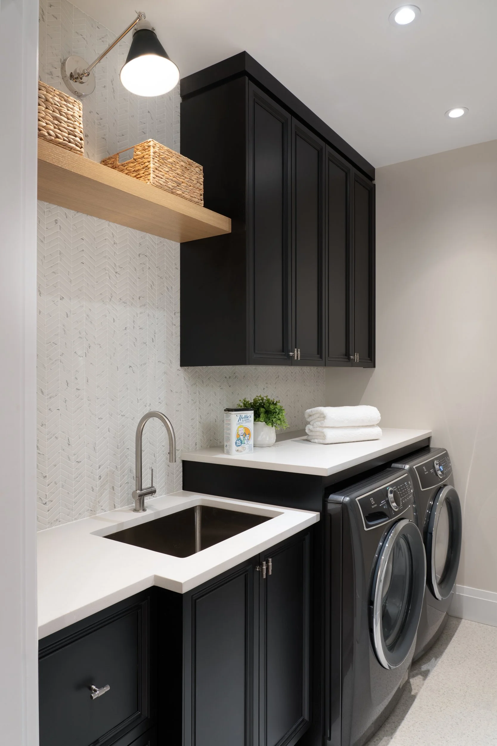 Vancouver_PINE_CRESCENT-08.jpg