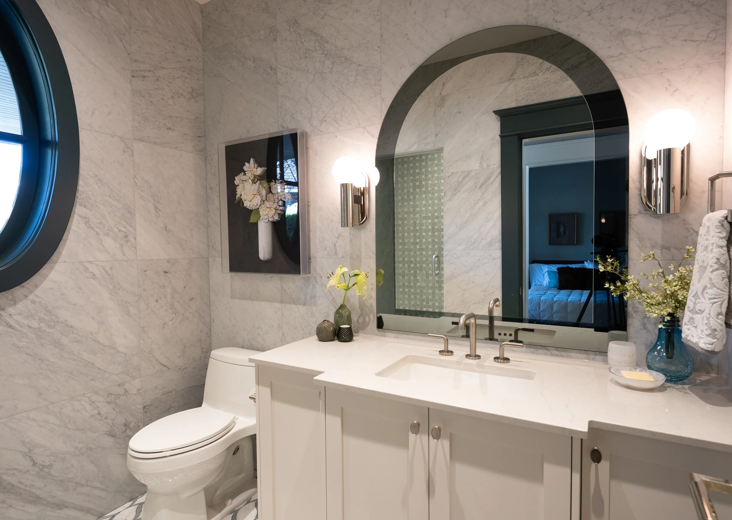 west-vancouver-caulfield-couture-bathroom-arched-mirror.jpg