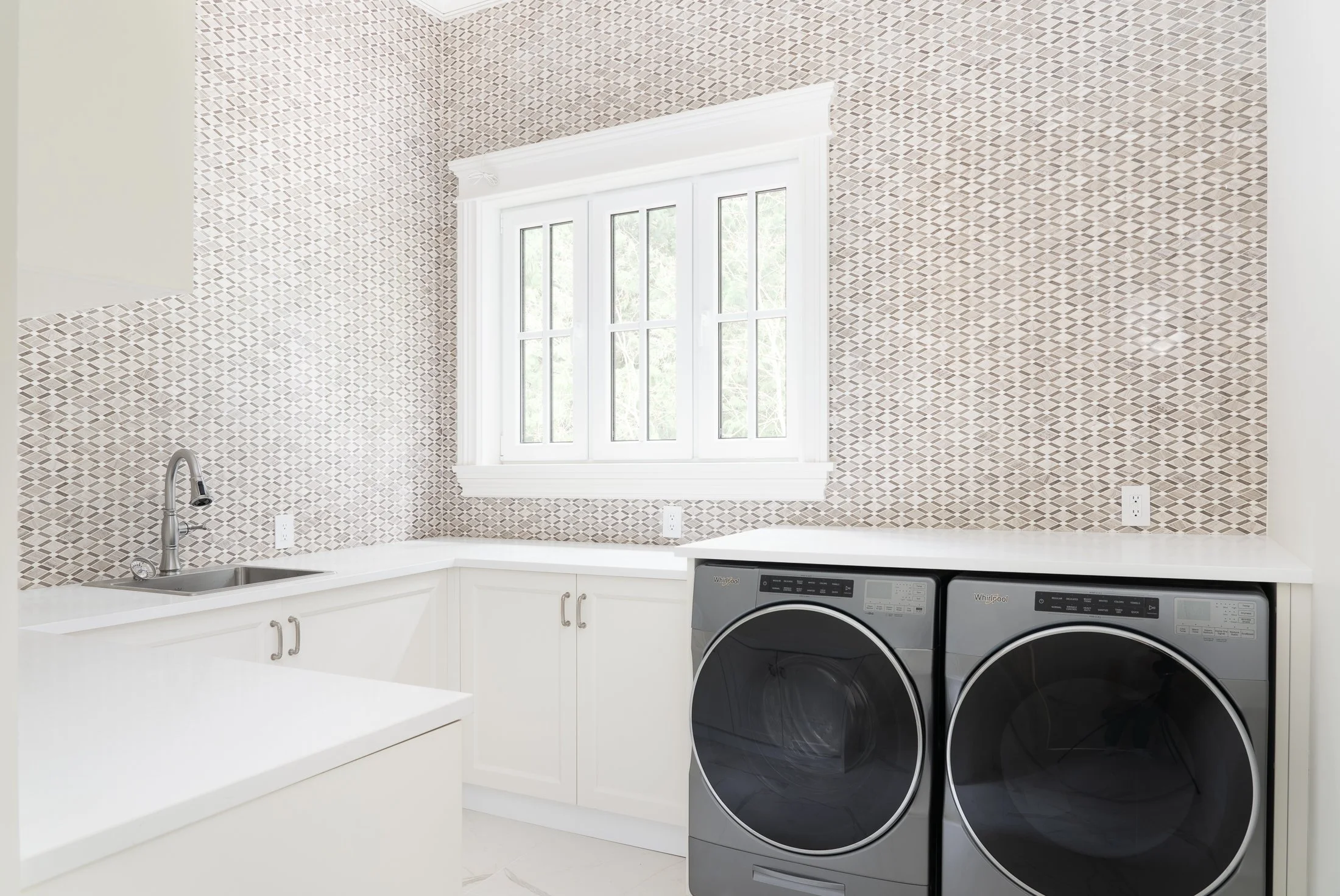 vancouver-26th-avenue-residence-laundry-room.jpg