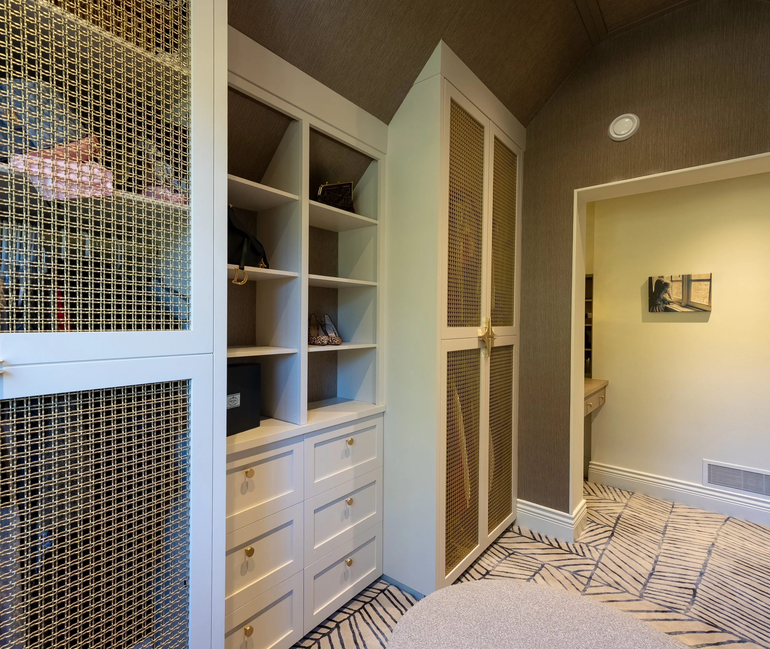 west-vancouver-caulfield-couture-closet-custom.jpg