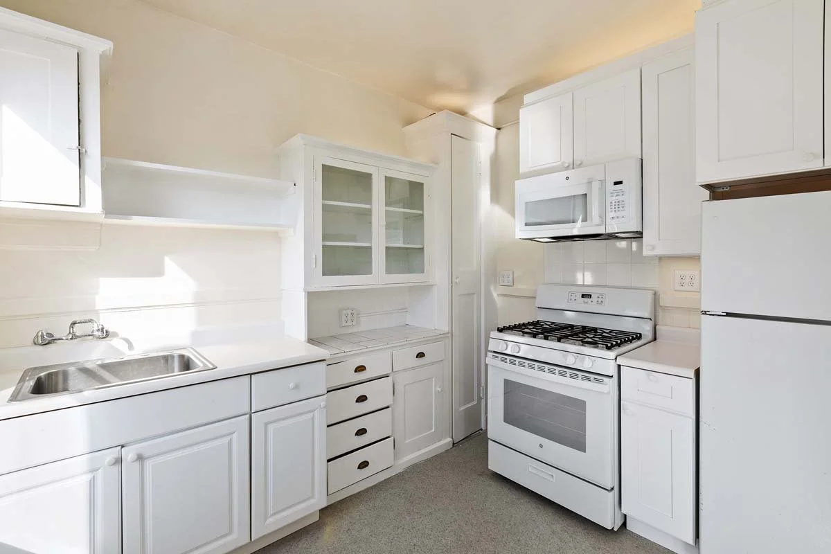 744Guerrero6 Kitch4.jpg