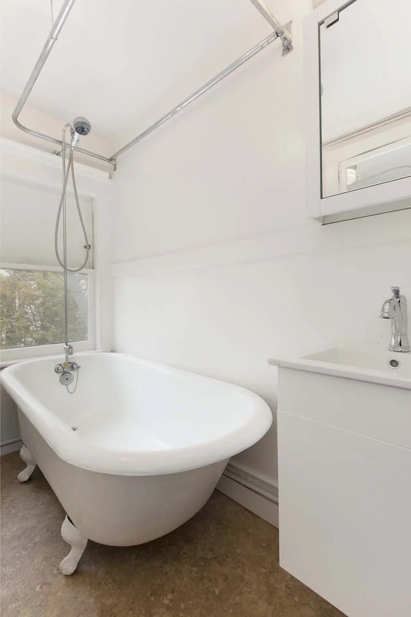 2361California10 Bath1.jpg