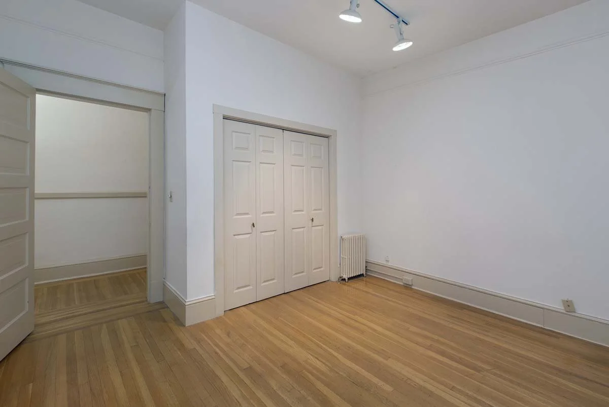 2754Pierce11 1BR1.jpg