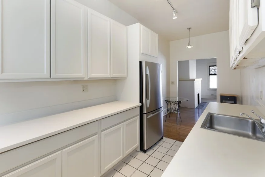 2754Pierce5_2017kitchen (2).jpg
