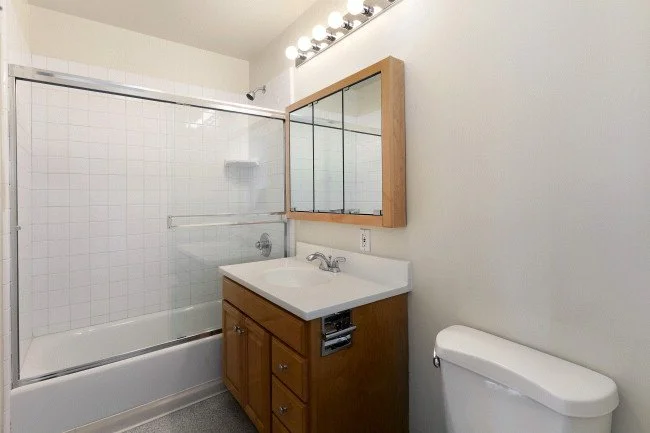2754Pierce 1Bath.jpg