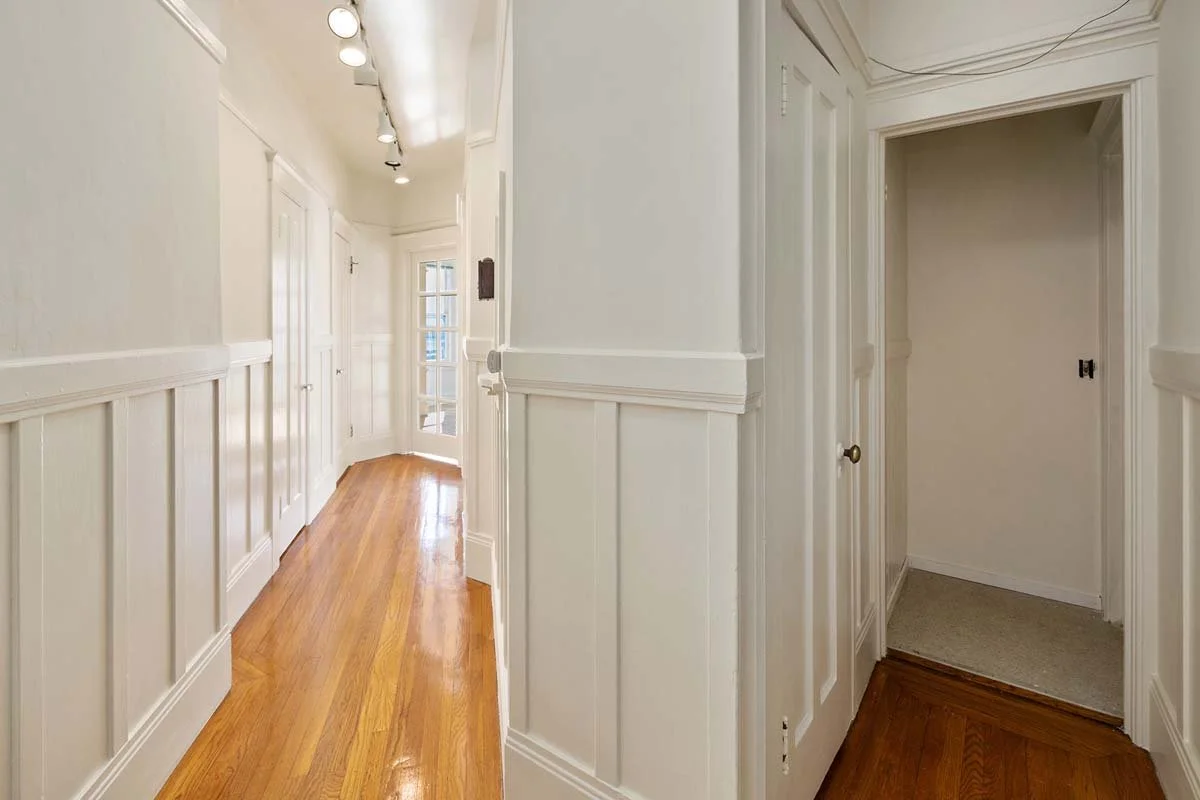 744Guerrero6 Hall.jpg