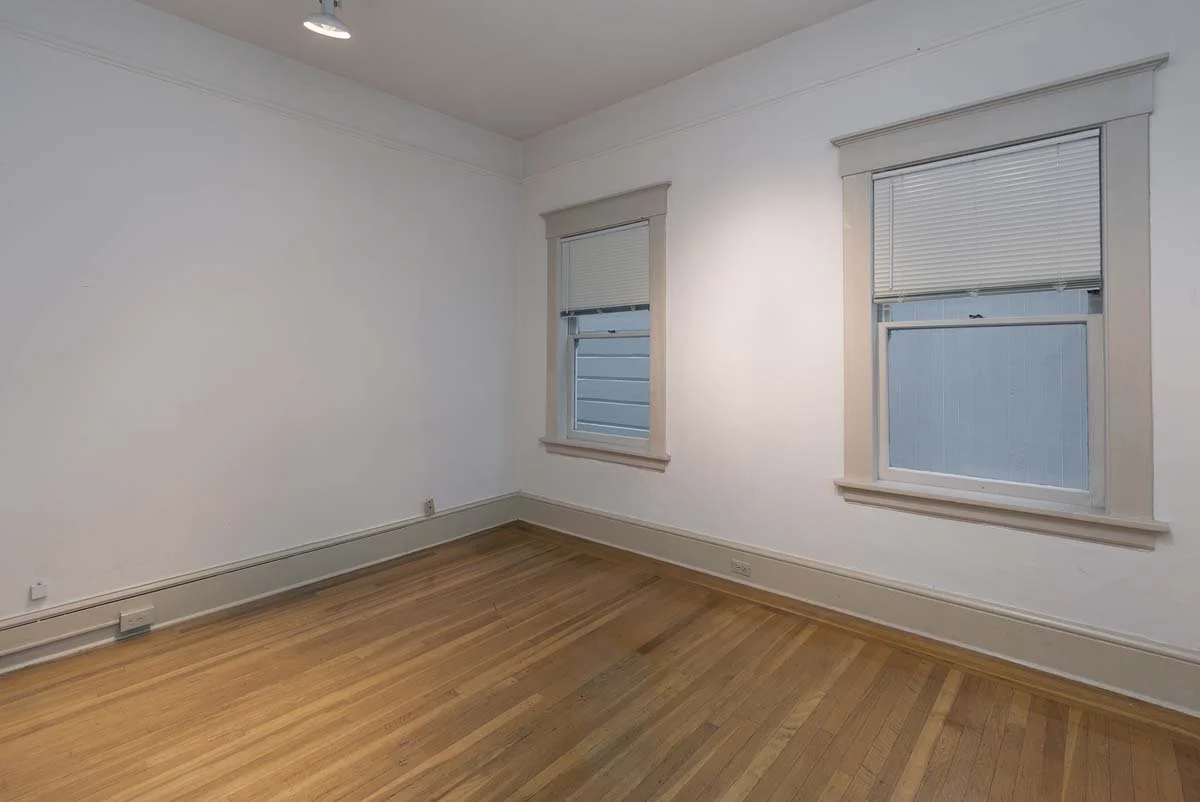 2754Pierce11 1BR2.jpg