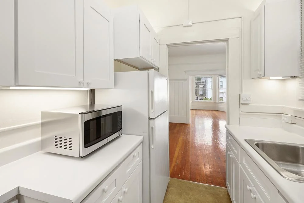 2361California9 Kitch3.jpg