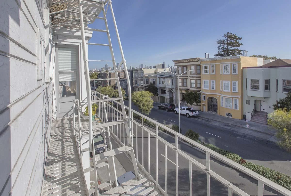 744Guerrero6 Balcony.jpg