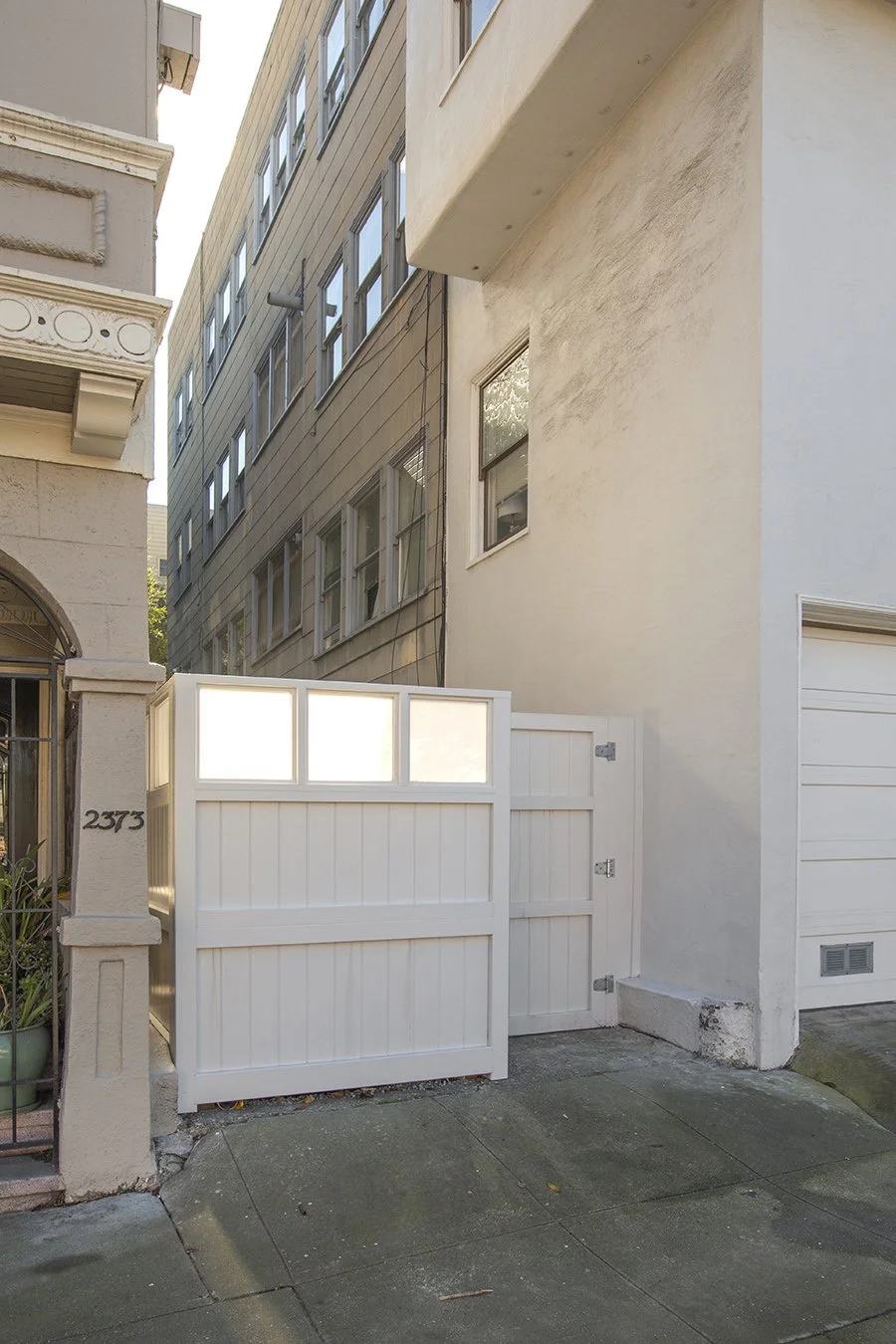 2754Pierce DeckEntry1.jpg