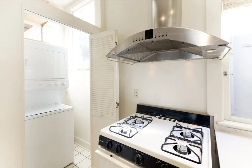 2754Pierce5_2017kitchen (3).jpg