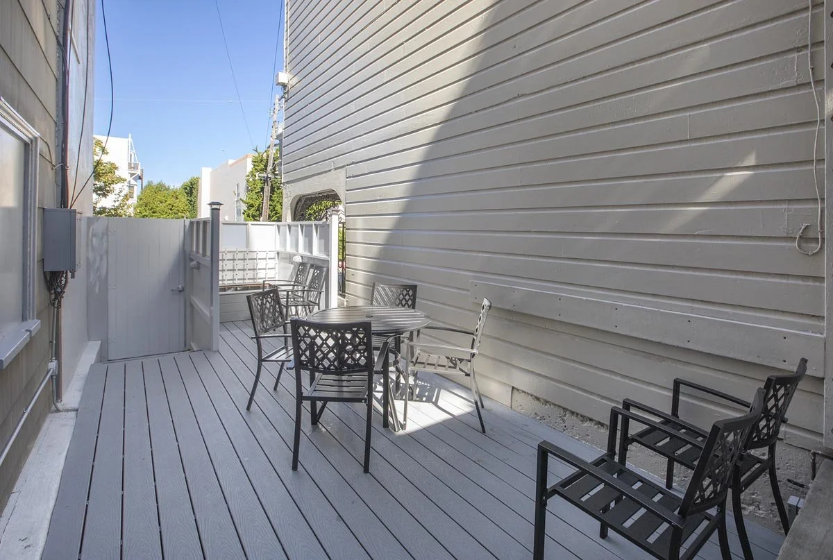 2754Pierce Deck3.jpg