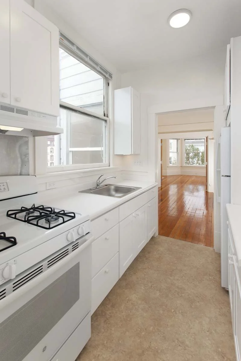 2361California10 Kitch2.jpg