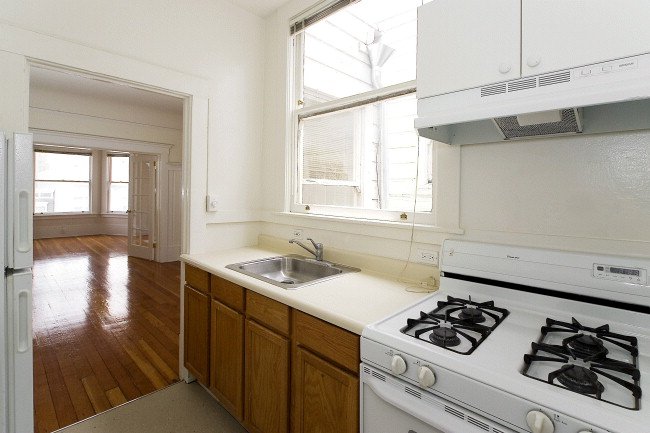 2361California14 Kitch1-FOR AD.jpg