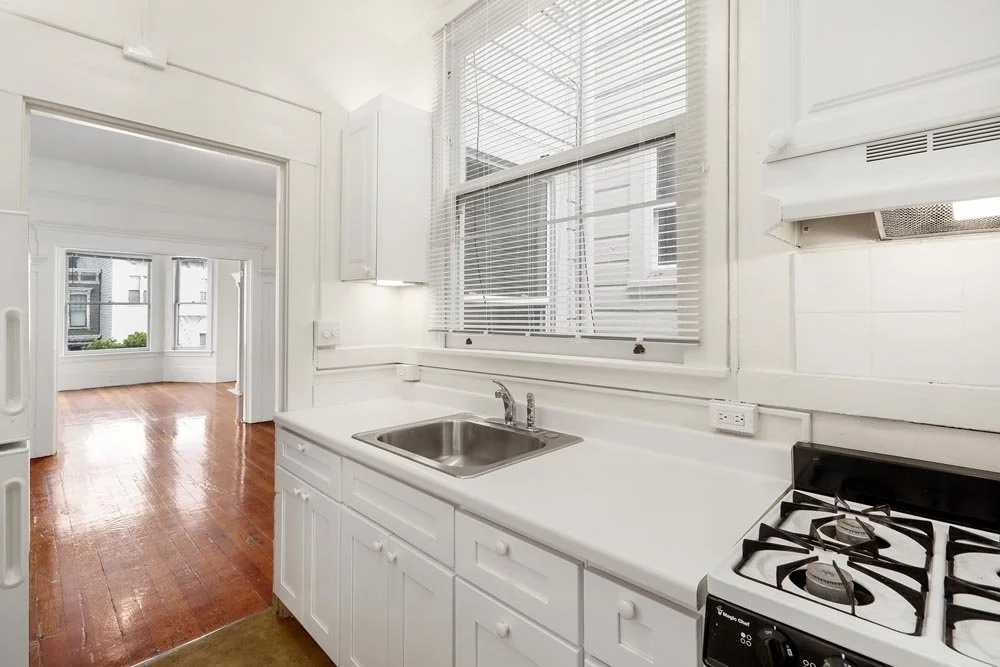 2361California9 Kitch4.jpg