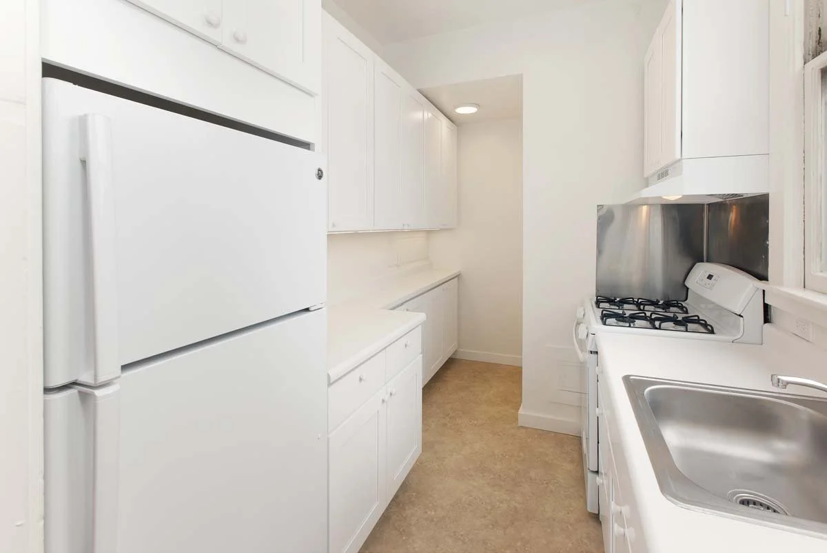 2361California10 Kitch4.jpg
