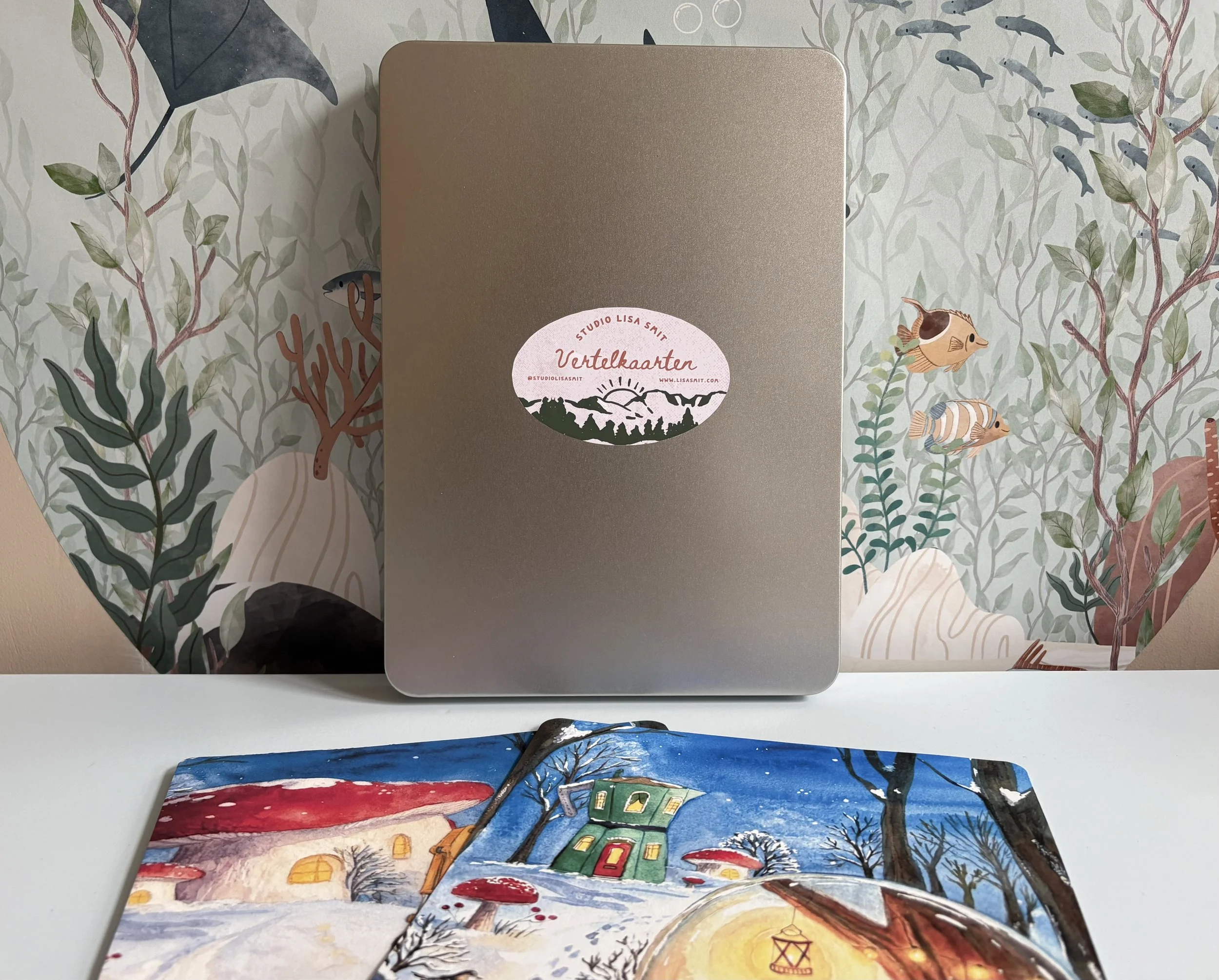 Blik en 2 kaarten.jpg