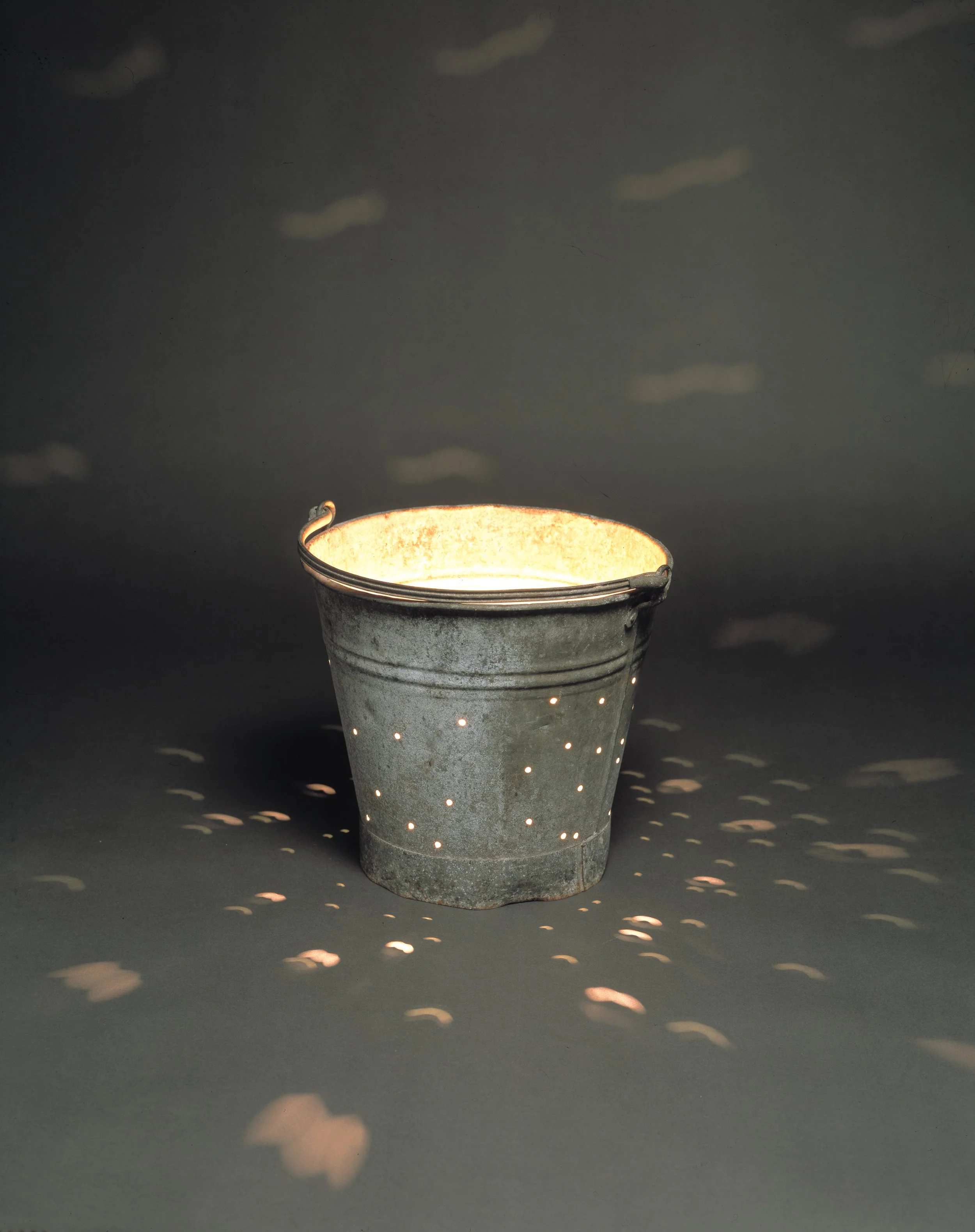 RolfSachs_pouring_light_bucket_1.jpg