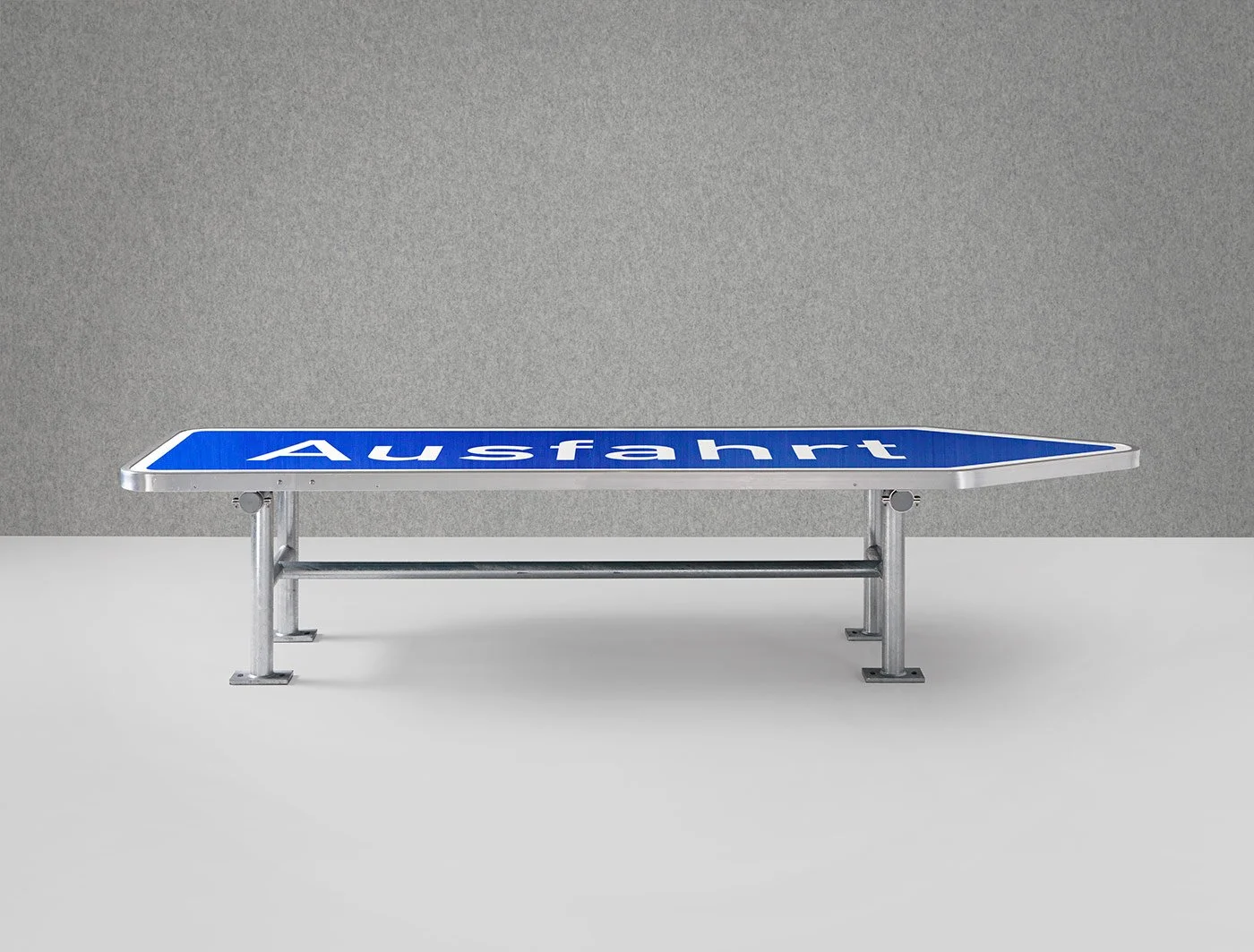Ausfahrt-Table-09.jpg
