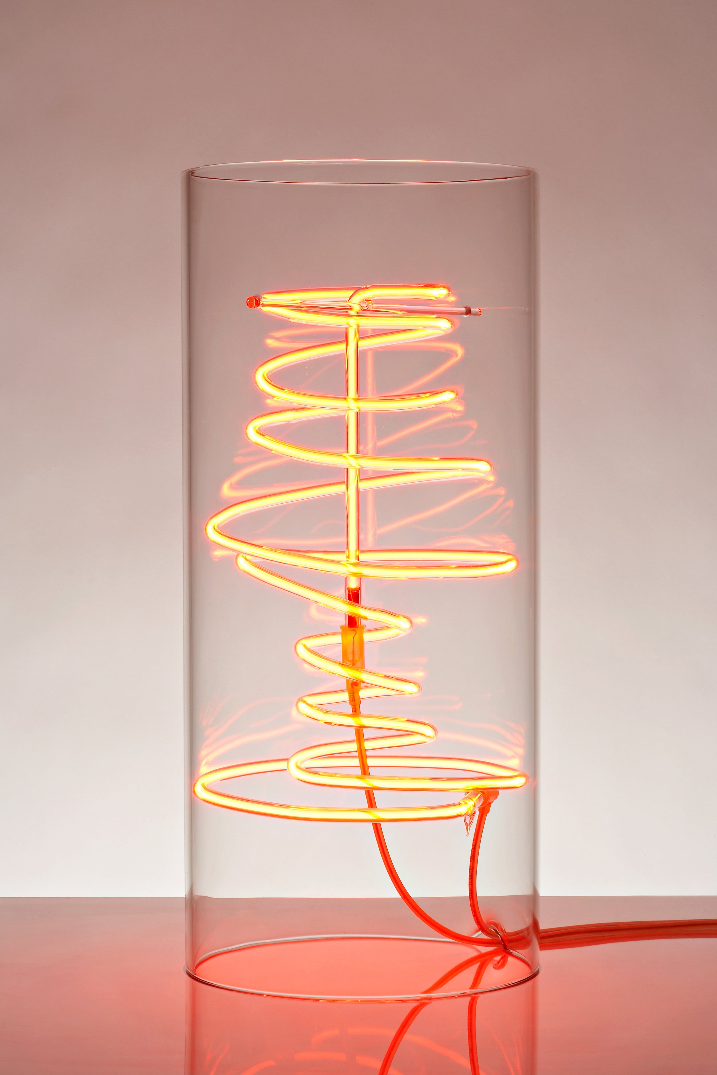 RolfSachs_neon_lampion_1.jpg