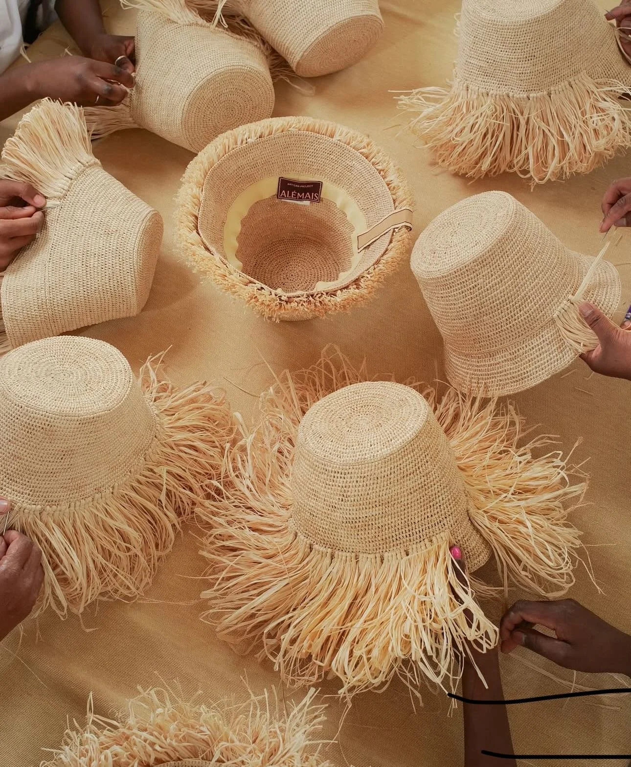 TANORA, the Australian-Malagasy label redefining raffia craftsmanship through contemporary design and deeply rooted cultural heritage.

Tanora exists at the intersection of preservation and innovation. Every piece is hand-woven in Madagascar by artis