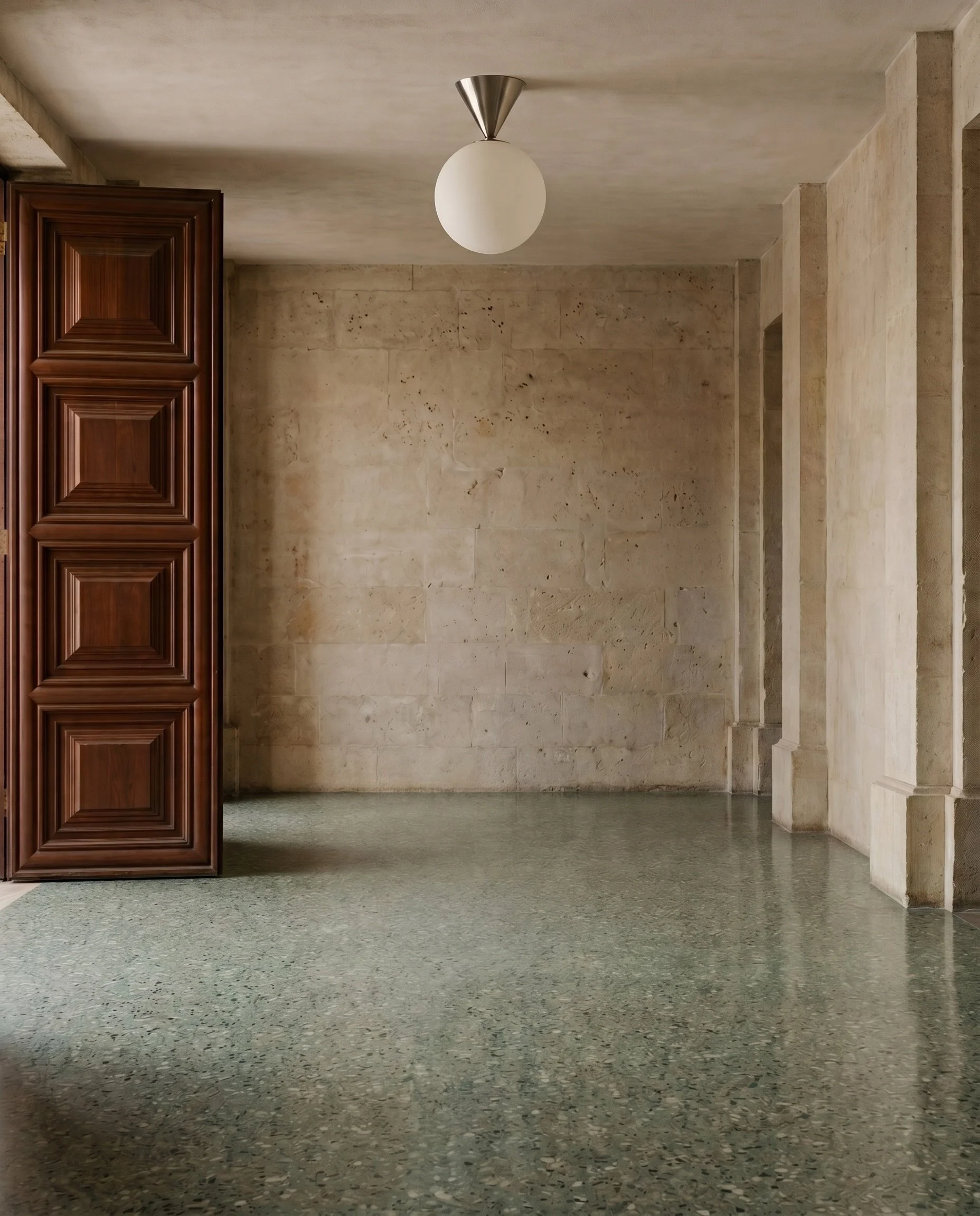 577OL-C01_Pion-Nickel_hall.jpg