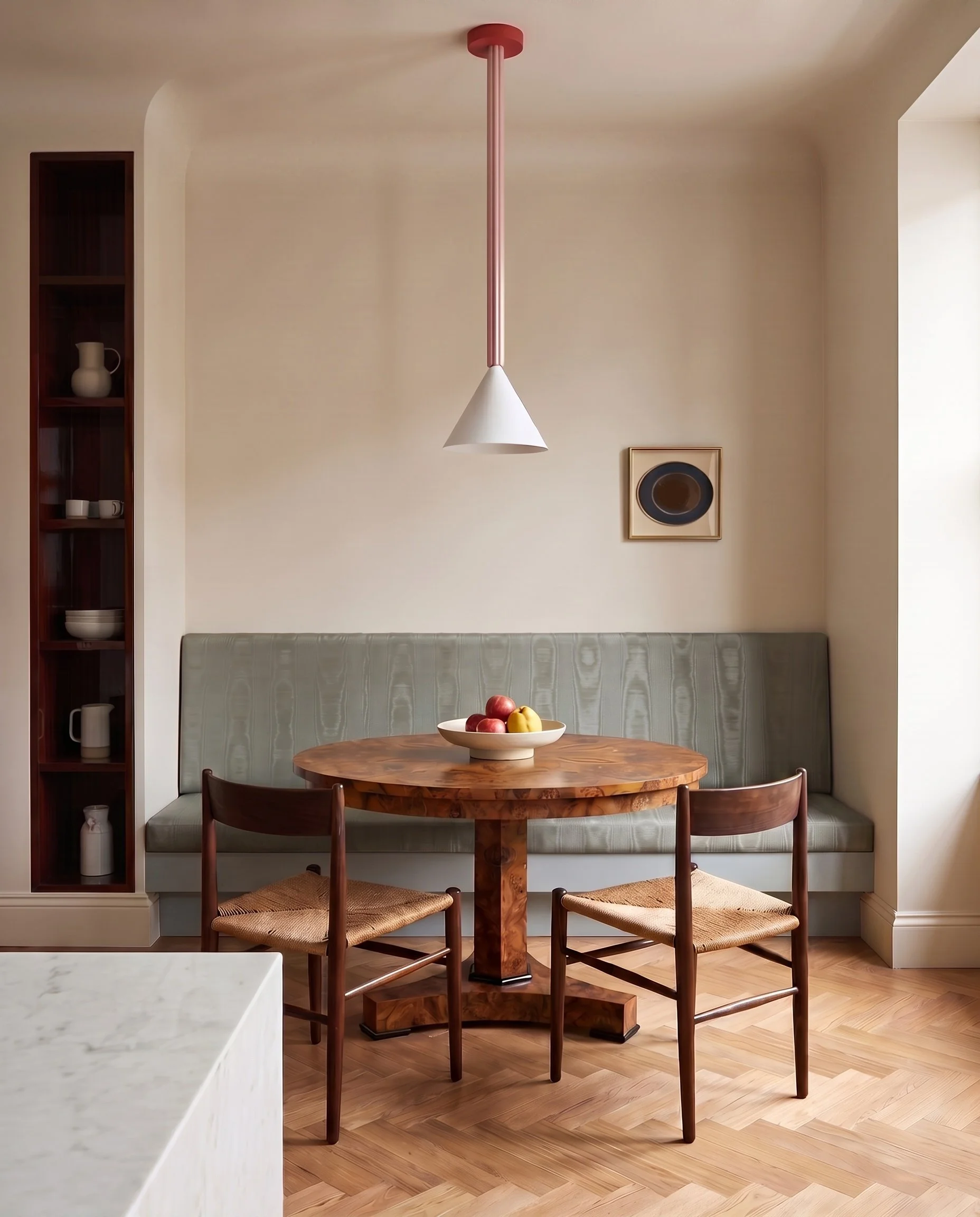 552OL-P02-Profiles-pendant_london-dining.jpg