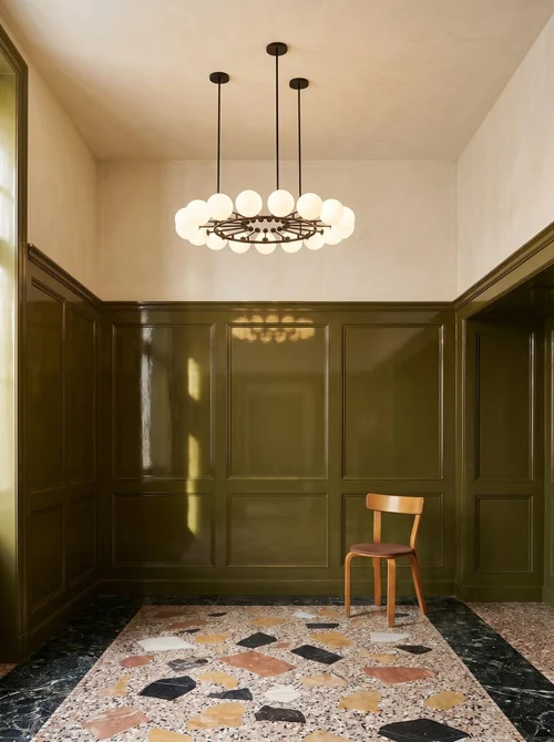 Lever round by Atelier Areti