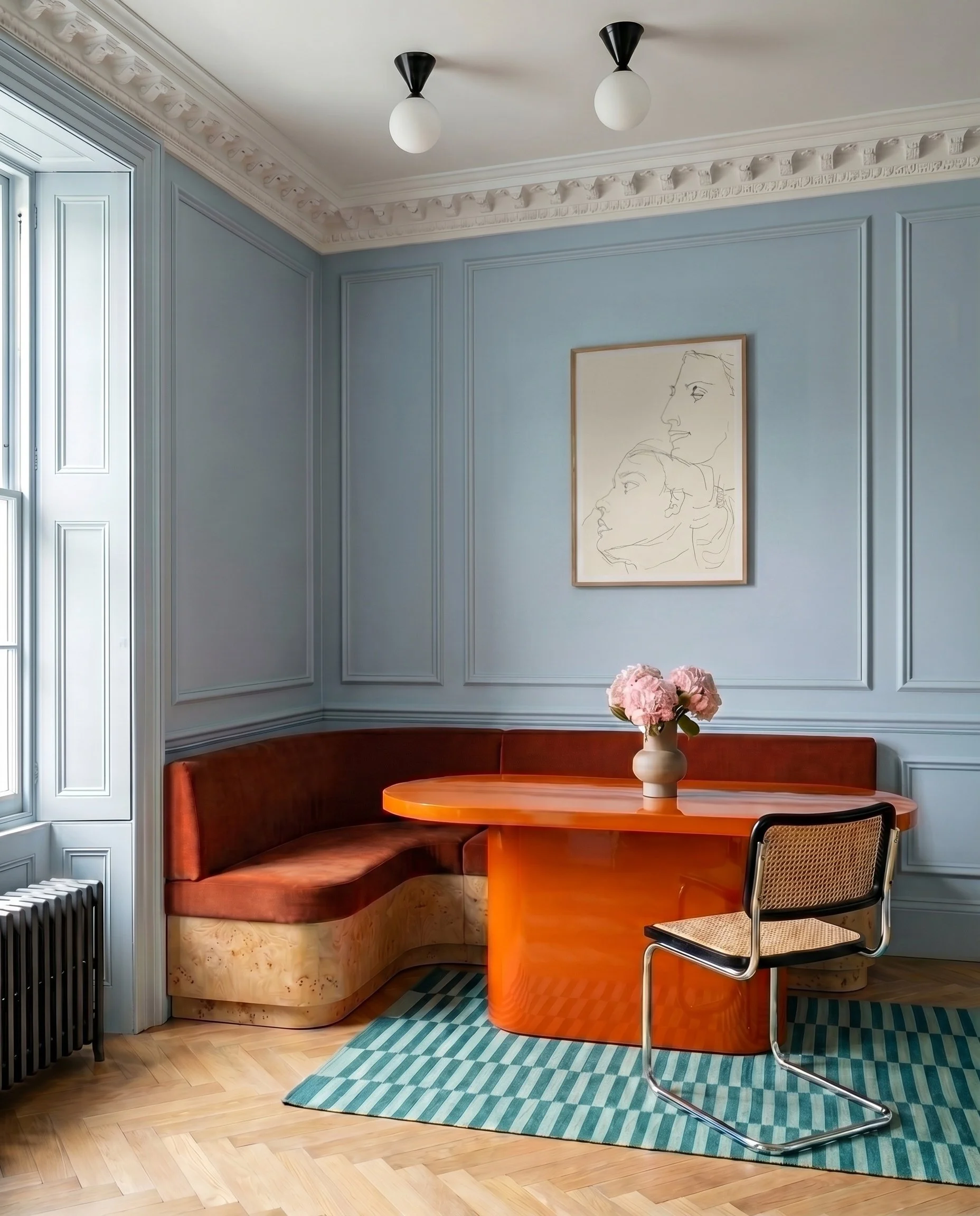 078OL_cone-and-Sphere_ceiling_london-blue.jpg