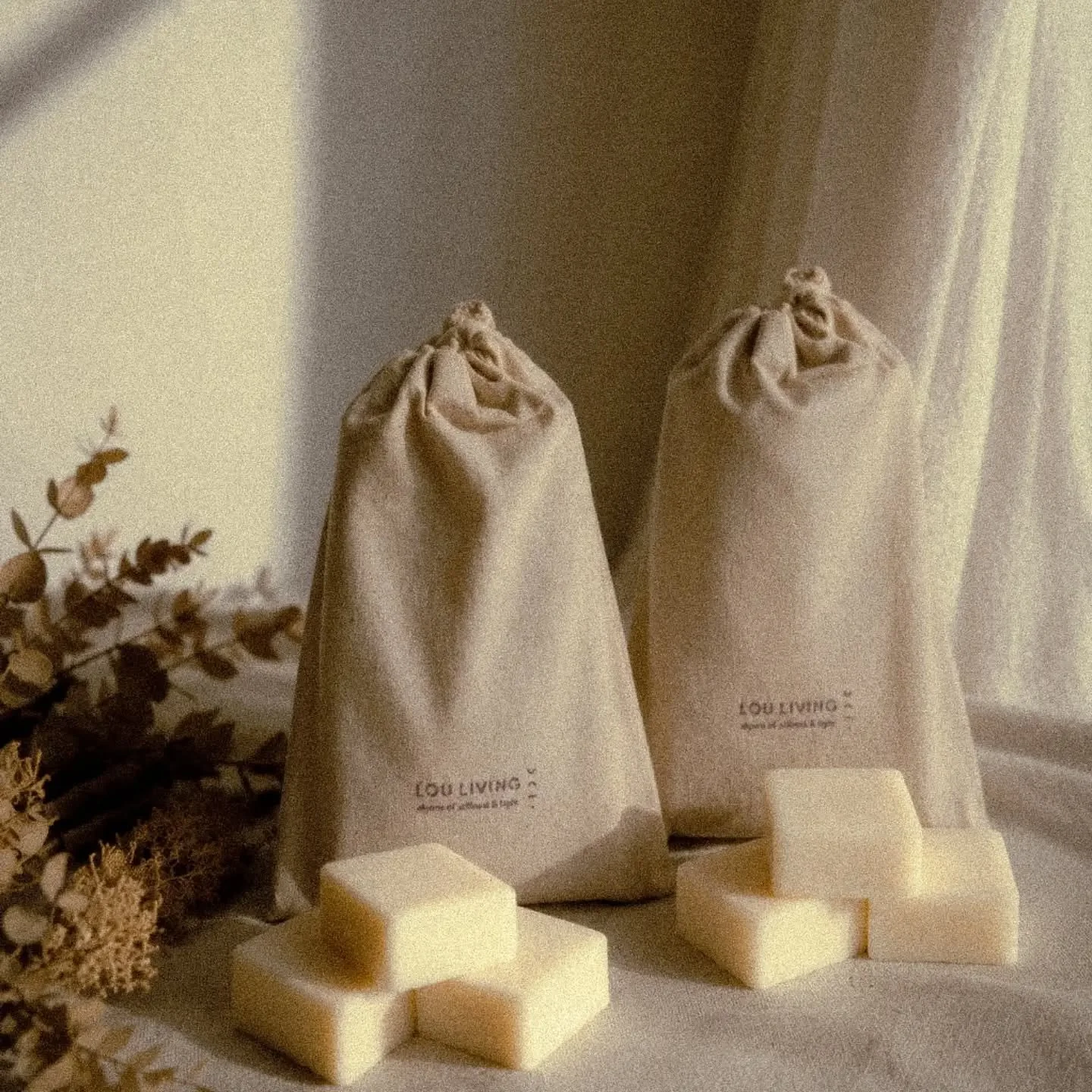 A very soft launch 🌿
My wax melts are officially on the website today.
There&rsquo;s been no big build-up or countdown this time.  Partly because I&rsquo;m in the middle of moving house, and partly because I&rsquo;m learning to let Lou Living grow a
