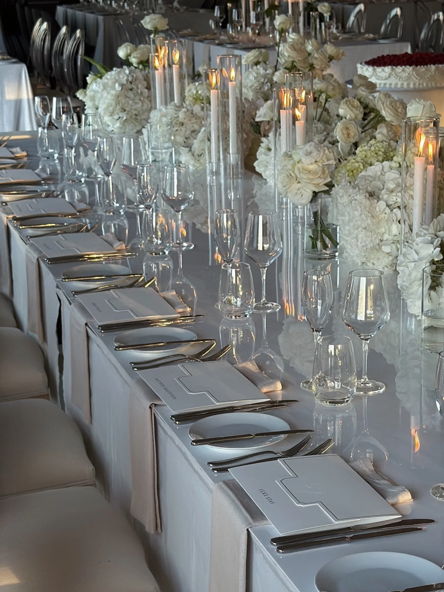 Behind the scene moments during the beautiful sunset reception room reveal for S&amp;S 🤍

@styledbyvalentina 
@carouselalbertpark 
@_sassafrasfloral_ 
@weddingmcmelbourne 
@nikoscakes 
@senderby @simon.tselios