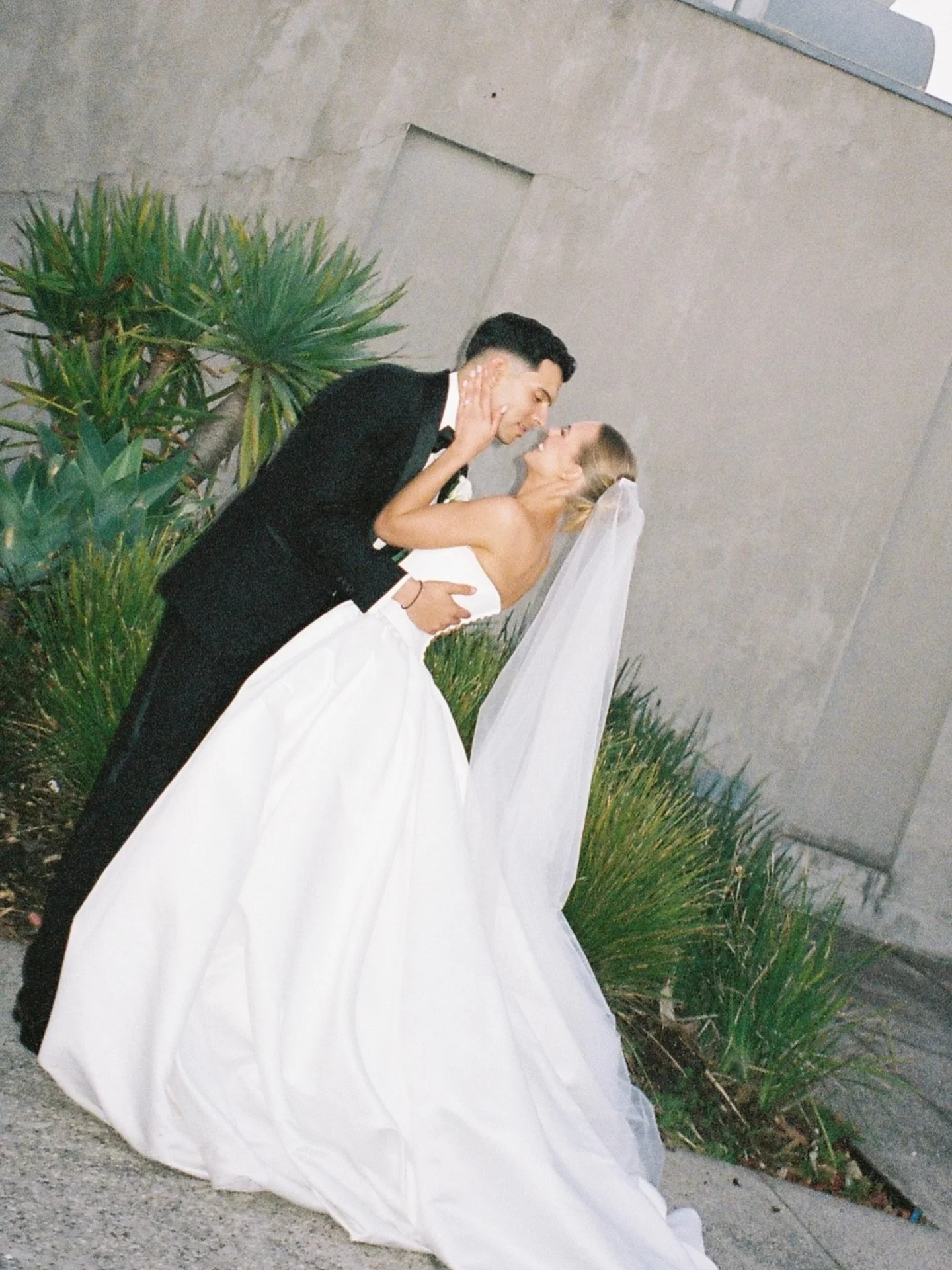 A collection of film love letters,
Sara &amp; Simon, from beginning to end. 

📸 Olympus zoom 140 dlx + 🎞️ portra 400
