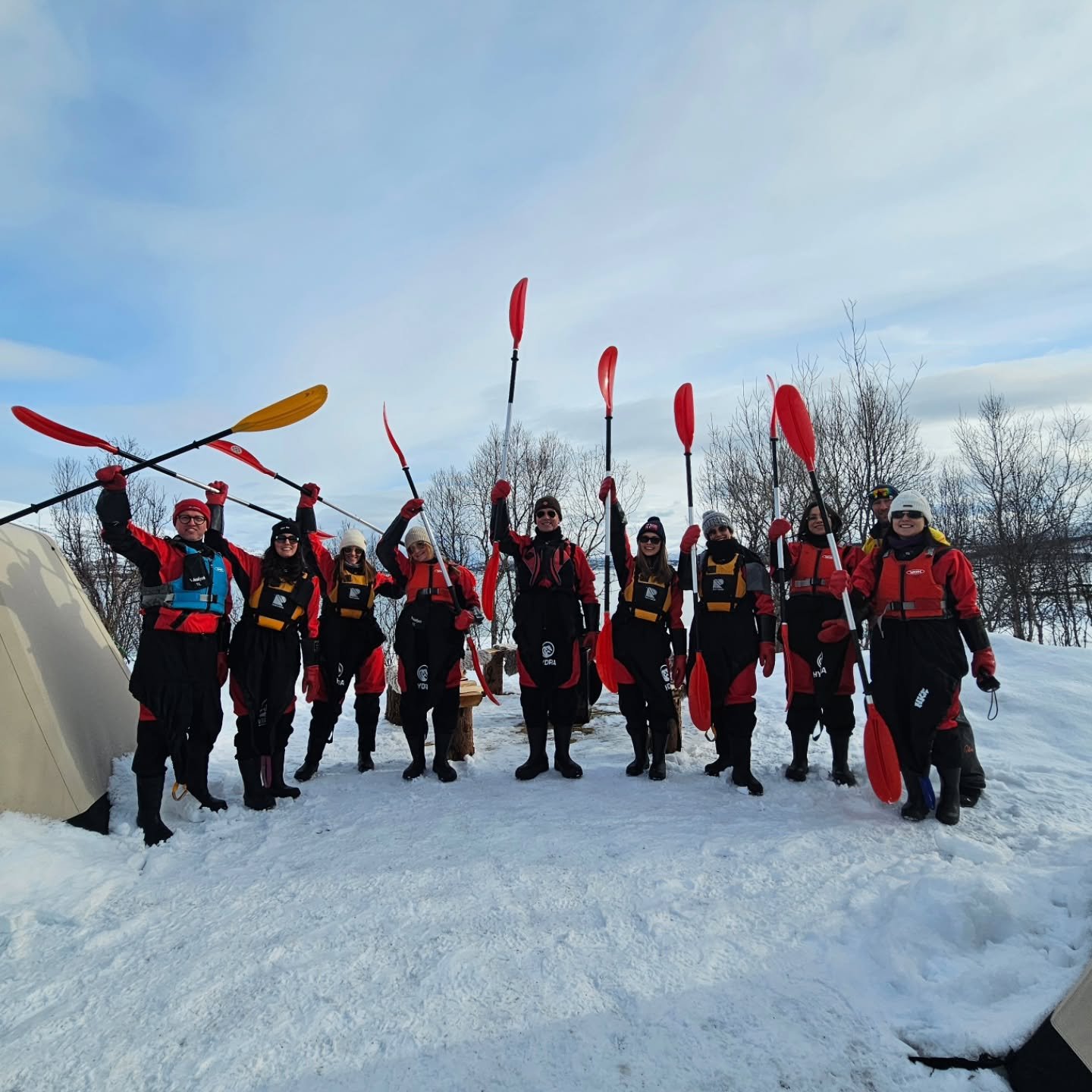 Winter kayak in Troms&oslash; 🛶 🤩 
In my opinion one of the best activities! 

#troms&oslash; #kayak #elevatenorway #northernnorway #Norway