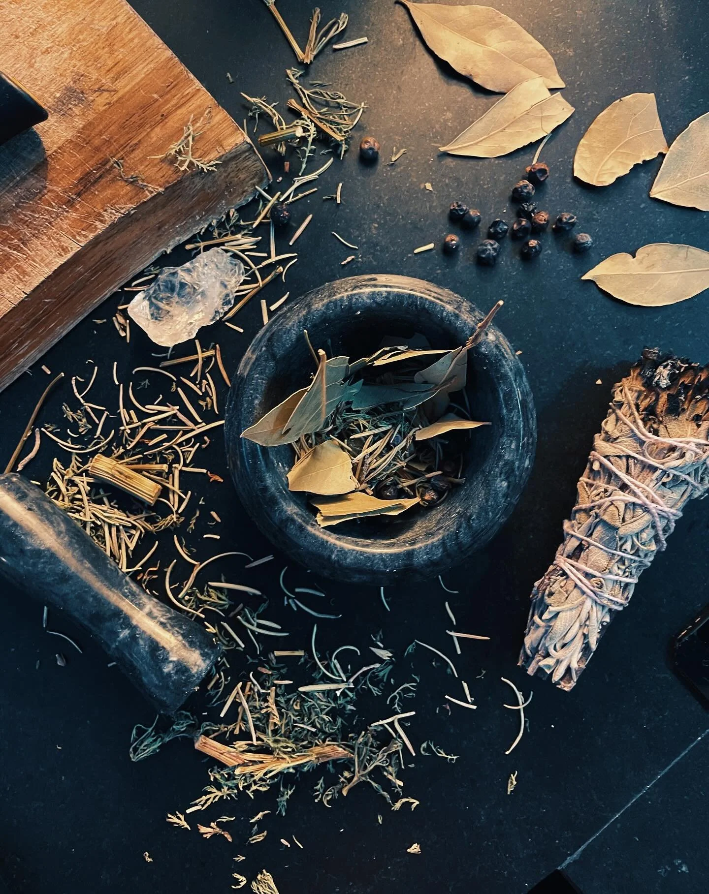 As we enter the portal of the West, blessed by the spirits of water and the energies of release, it truly feels like the perfect time for a spiritual bath. The veil is getting thinner, and after all the astrological drama in September (plus Miss Merc