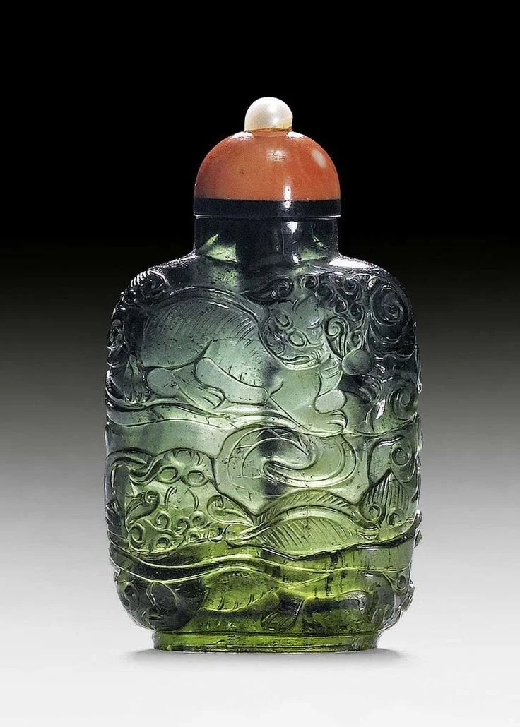 Snuff bottle made of turmaline.jpeg