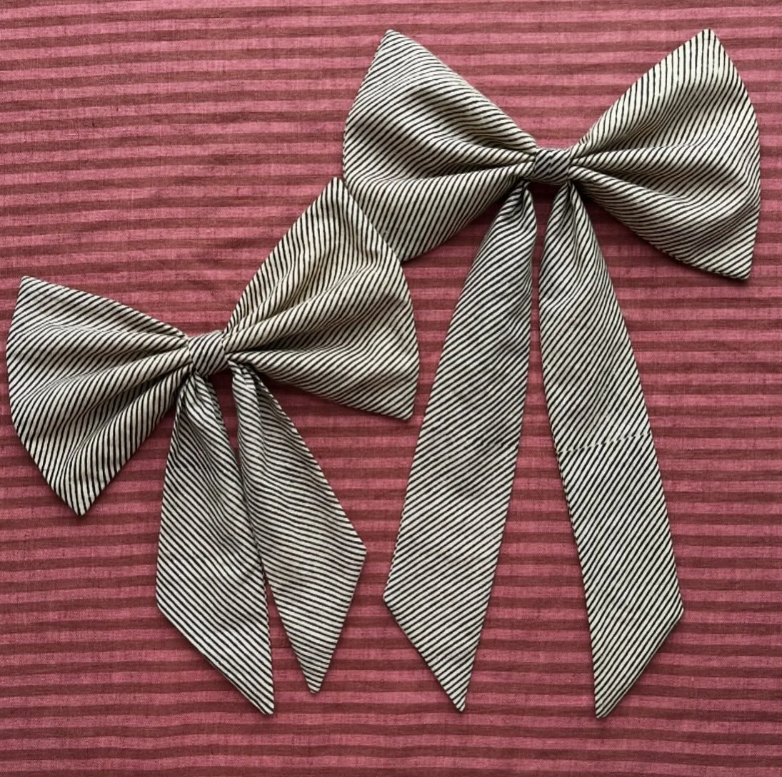 On the sewing table today, some more festive bows 🎀 using this lovely hand printed fabric remnant. 

I can&rsquo;t tell you how much fun it is looking at a fabric and imagining all the things it could be. 

#fabriclove #remnants #offcuts #gettingcre