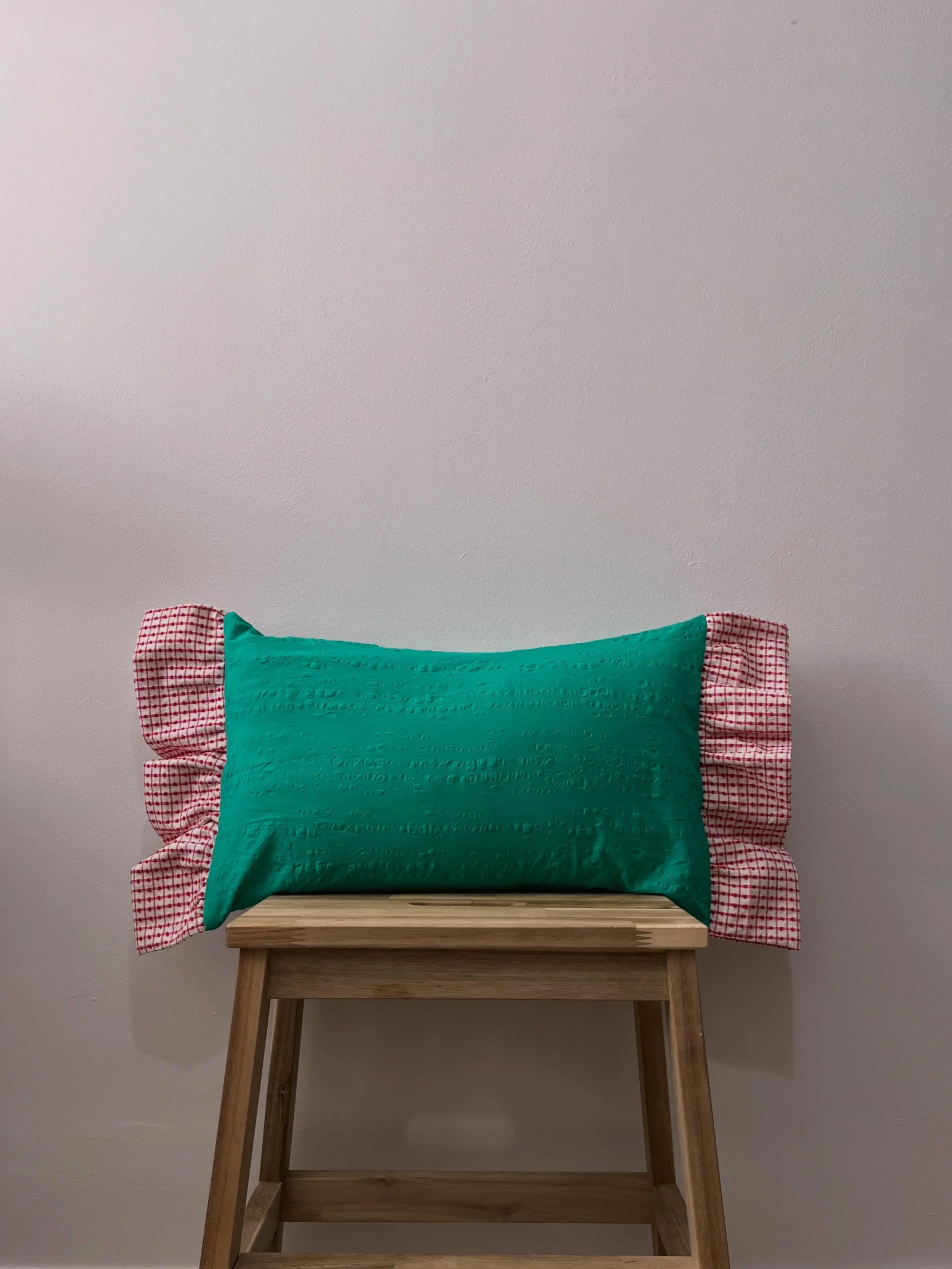 More upcylced cushions coming soon 

#redgingham #green #cushionlove #upcycling #oldfabricsnewlife