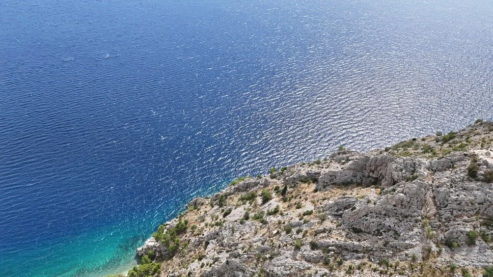 naslovna makarska.jpg