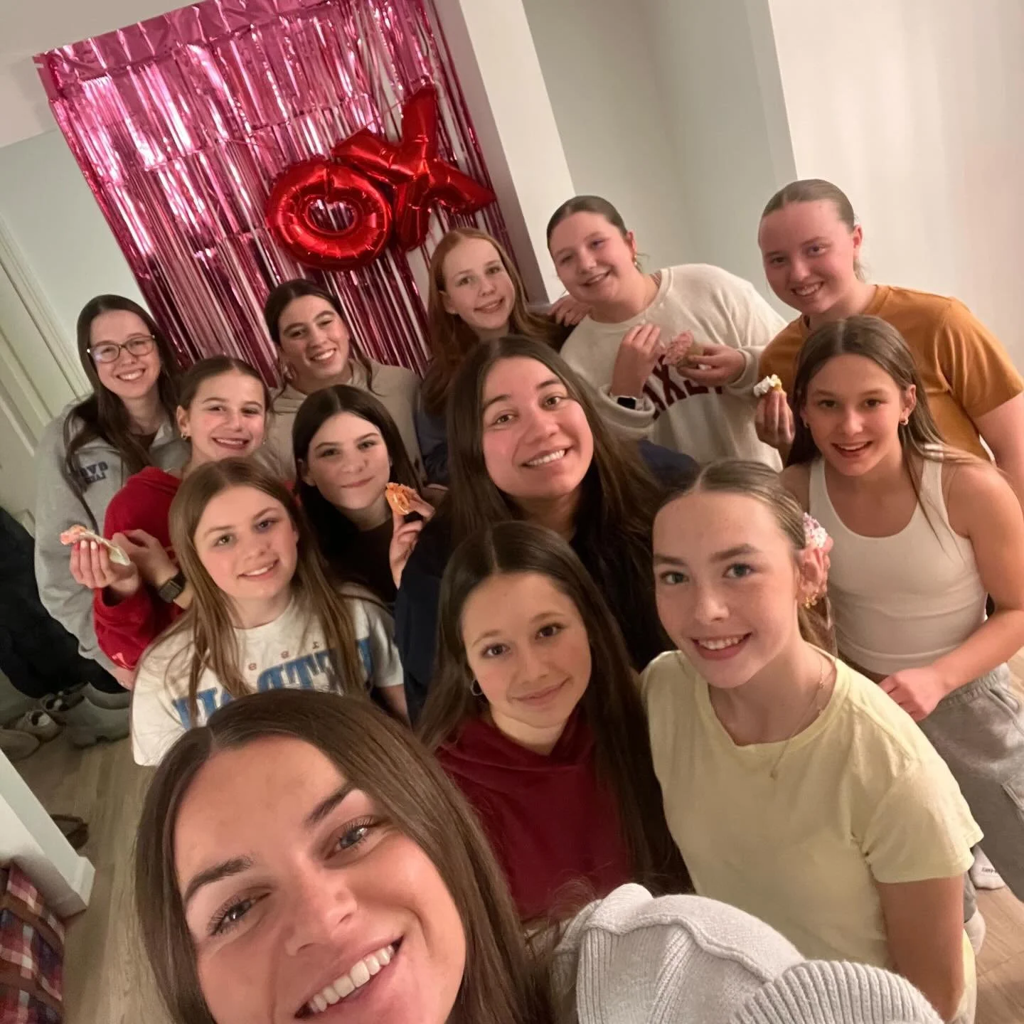 📸 snapshots from Small-Group-a-Mania!

We&rsquo;ve said it before, and we&rsquo;ll say it again &mdash; our MSM small group leaders + families are the BEST! They hosted + planned these nights specifically for their students, and had the most incredi