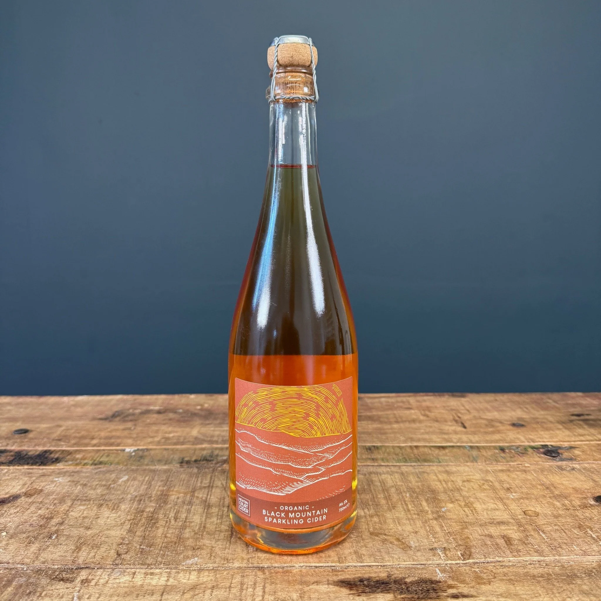🍎 Supporting Local Producers 🍎

Over the next few weeks, we&rsquo;re shining a light on some of the brilliant local drinks producers we&rsquo;re proud to stock &mdash; from ciders and wines to spirits.

Next up&hellip;
🍾 Black Mountain &ndash; Org