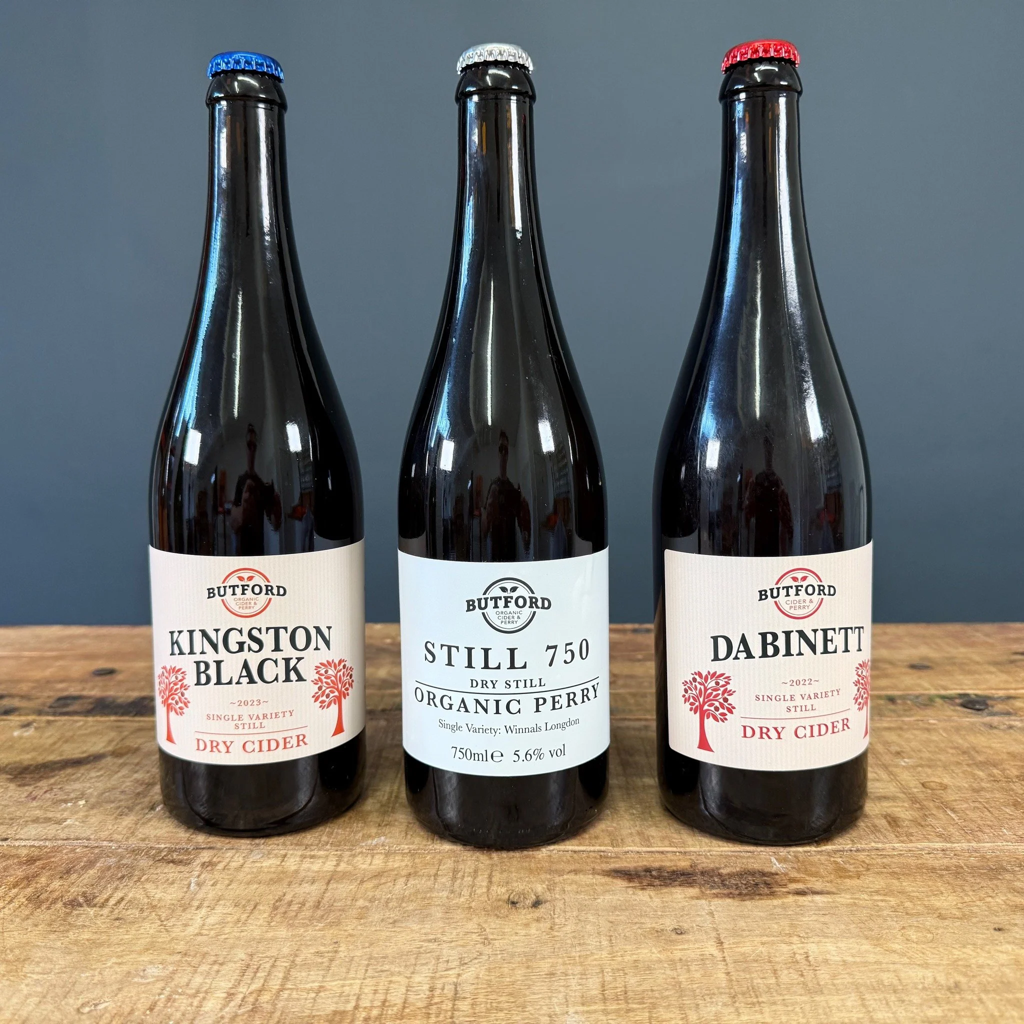 🍎🍐 Local Producers Spotlight 🍎🍐Herefordshire is world-famous for cider and perry for a reason&hellip; and Butford Organics are carrying that tradition beautifully into the modern day.

A few of the incredible bottles we currently have in:
🍎 King